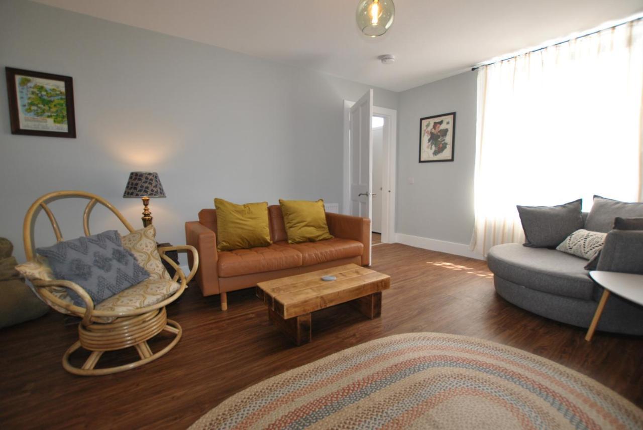 Auld Fishers Catch- Homely Apartment Near The Sea 앤스투루더 외부 사진