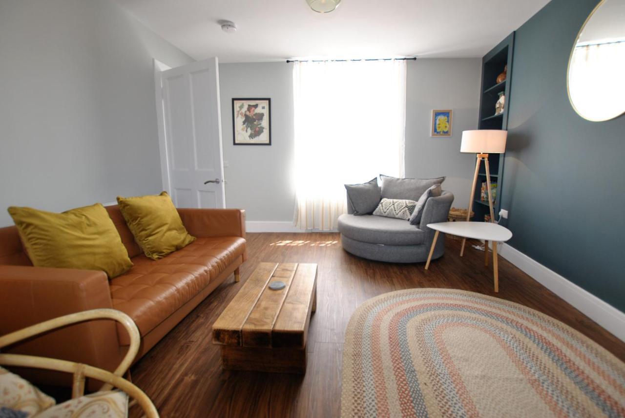 Auld Fishers Catch- Homely Apartment Near The Sea 앤스투루더 외부 사진